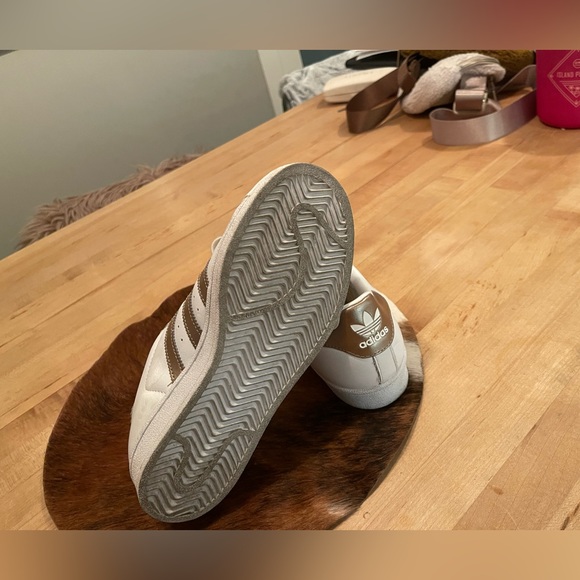 Adidas all star sneakers, size 6, white leather with bronze trim, gently used - Picture 4 of 7